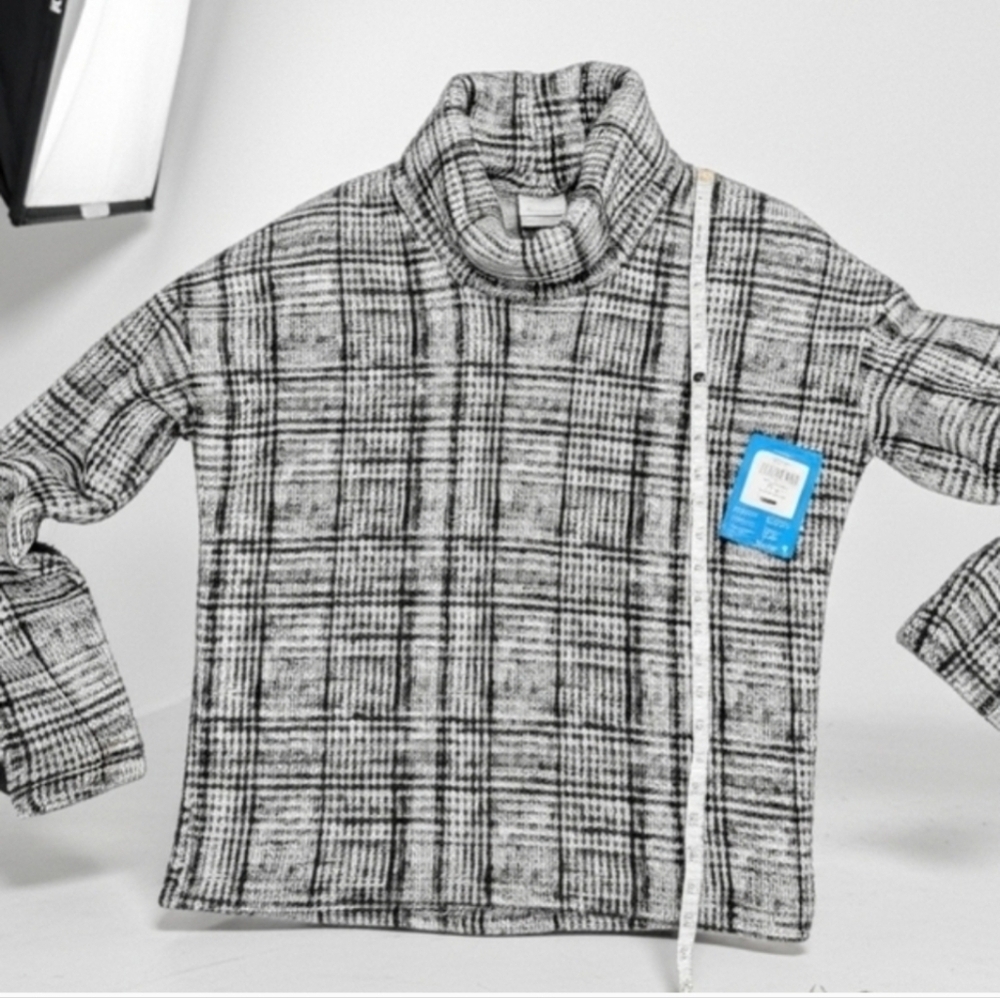 Columbia Monochrome Knit Sweater